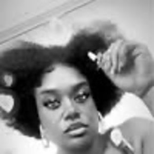 Meet your Posher, Adora